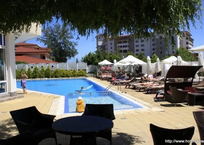 Sunset Słoneczny Brzeg